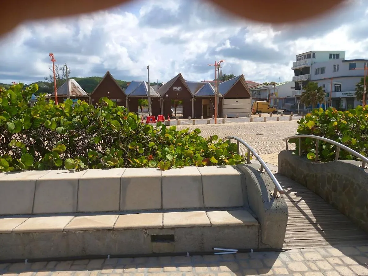 Appartement Charmant Au Vauclin Avec Balcon Et Vue Sur Jardin 35 M² Le Vauclin 0*,  Martinique